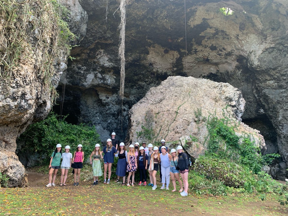 PLUNEWS's tweet photo. Greetings from Puerto Rico! During week two of #JTerm, #LutesAway in the Hispanic and Latino Studies program studied the island’s African heritage and histories. The group visited archeological sites, learned about the language of African turbantes and took a Bomba dance class. https://t.co/F81zirzus7