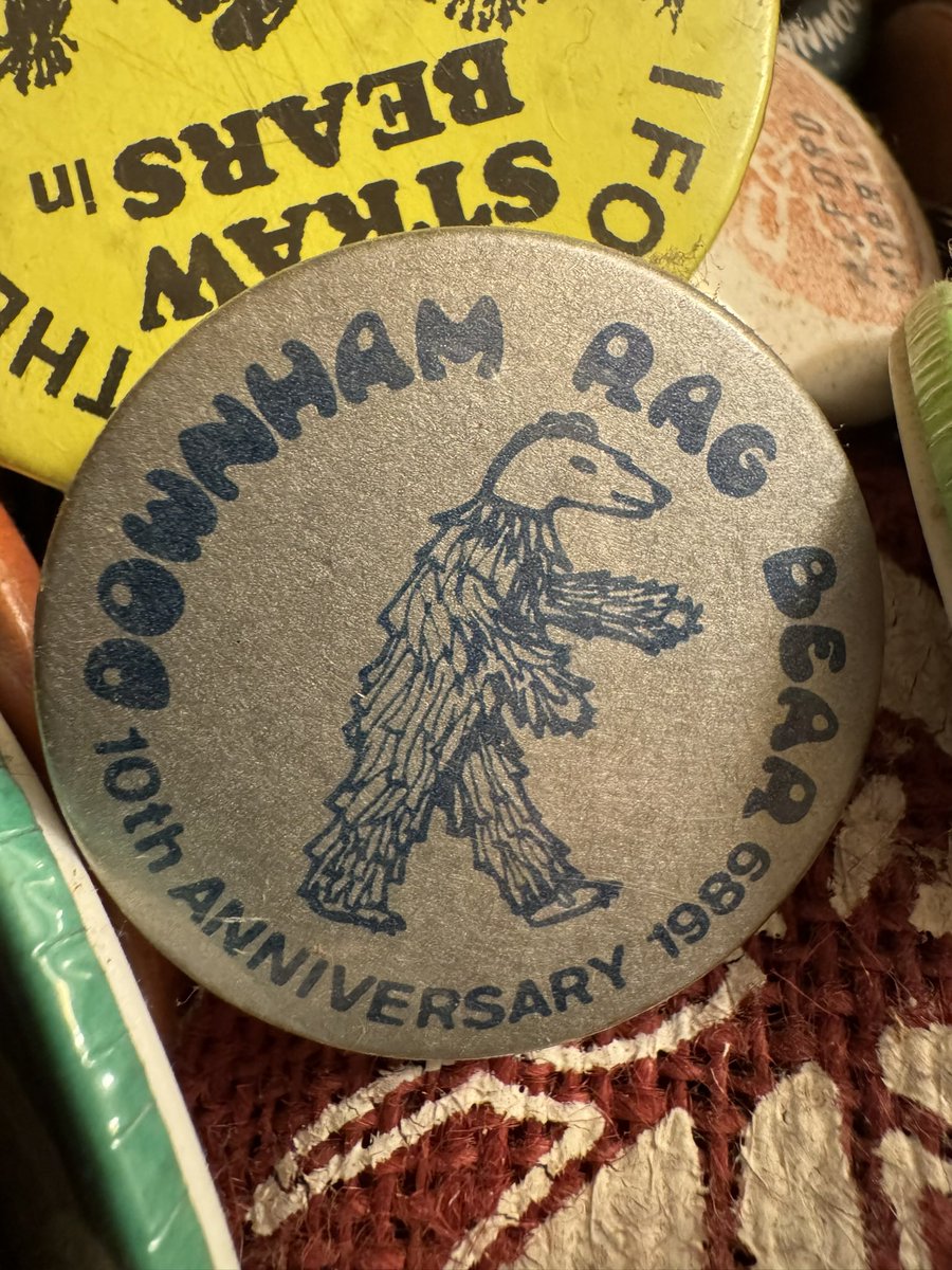 SundancerBethan's tweet photo. @PeterBrathwaite @bodleianlibs @oxfculturalprog @TORCHOxford @bodleiancsb @BhmUK @YaleBooks @AutographABP @UKinCaribbean @BdosHCLondon @NCFBarbados @AncestryUK This reminds me so much of the rag bear, now no longer extant https://t.co/1f0Q6CZG1c