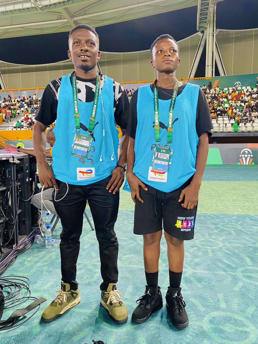 GhMaxi9's tweet image. Your youngest Photographers from Ghana 🇬🇭😁

Maxi k3 ILa ❤️💥 #ShowUsSomeLove #likecommentshare