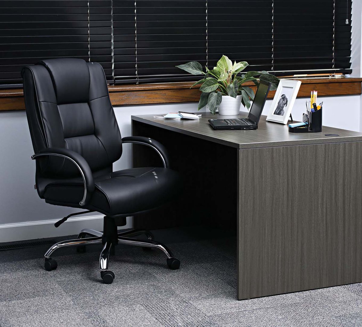 officechairsnow's tweet photo. Tired of chairs that are too small or don't hold up. See our full line of Big &amp; Tall Office Chairs, some rated for 500 lbs. at https://t.co/j8wsIMOX3e #bigandtallchairs #oversizedofficechairs https://t.co/m18oqhRmTO