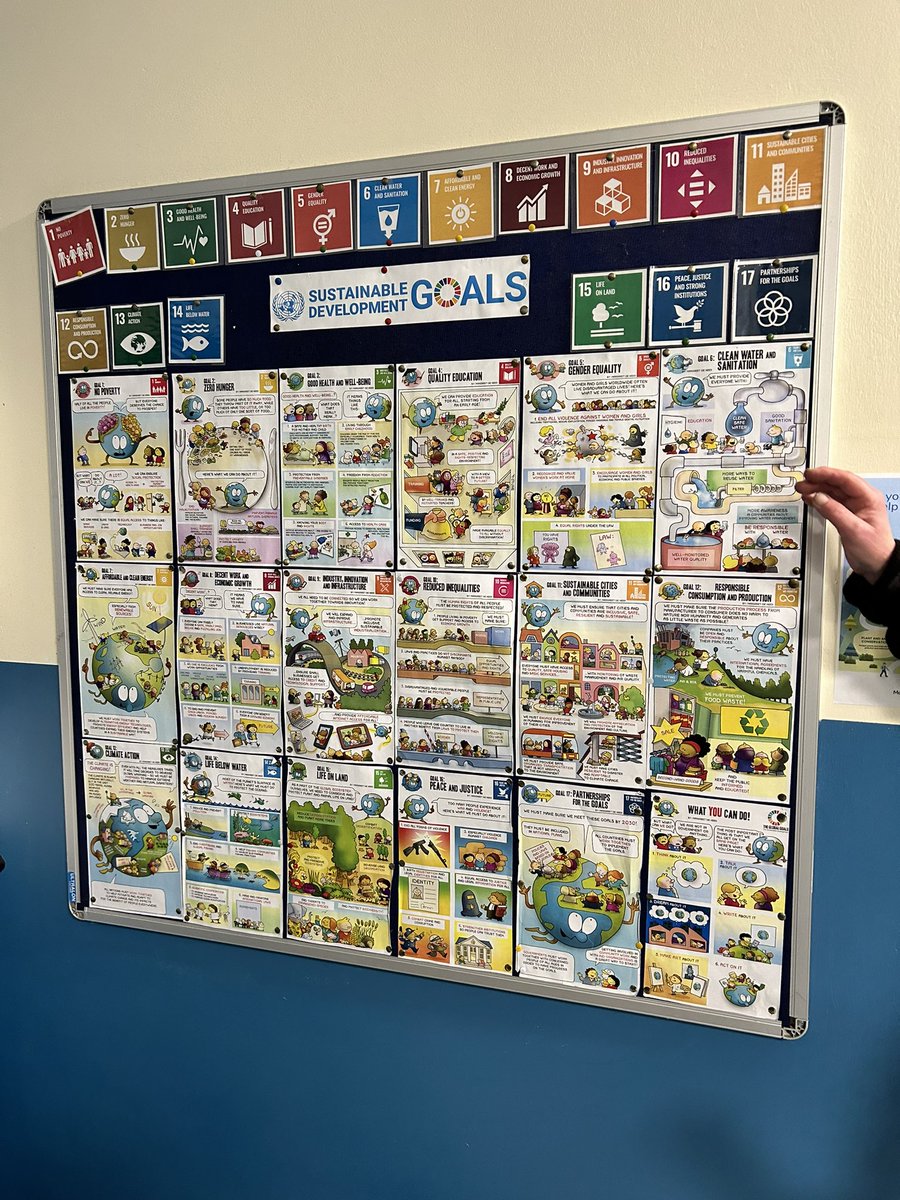 SuDSPlanter's tweet photo. Always a pleasure to visit school sites, however a site visit to @BHAPottingSheds &amp; @OverburyTeam Grasshoppers nursery with @No1FarmerJake enlightened &amp; inspired us all with such an array of enthusiasm, opportunity &amp; nature teaming from every angle! #SDG #looking4wd2nextsteps https://t.co/167hchZ0PN
