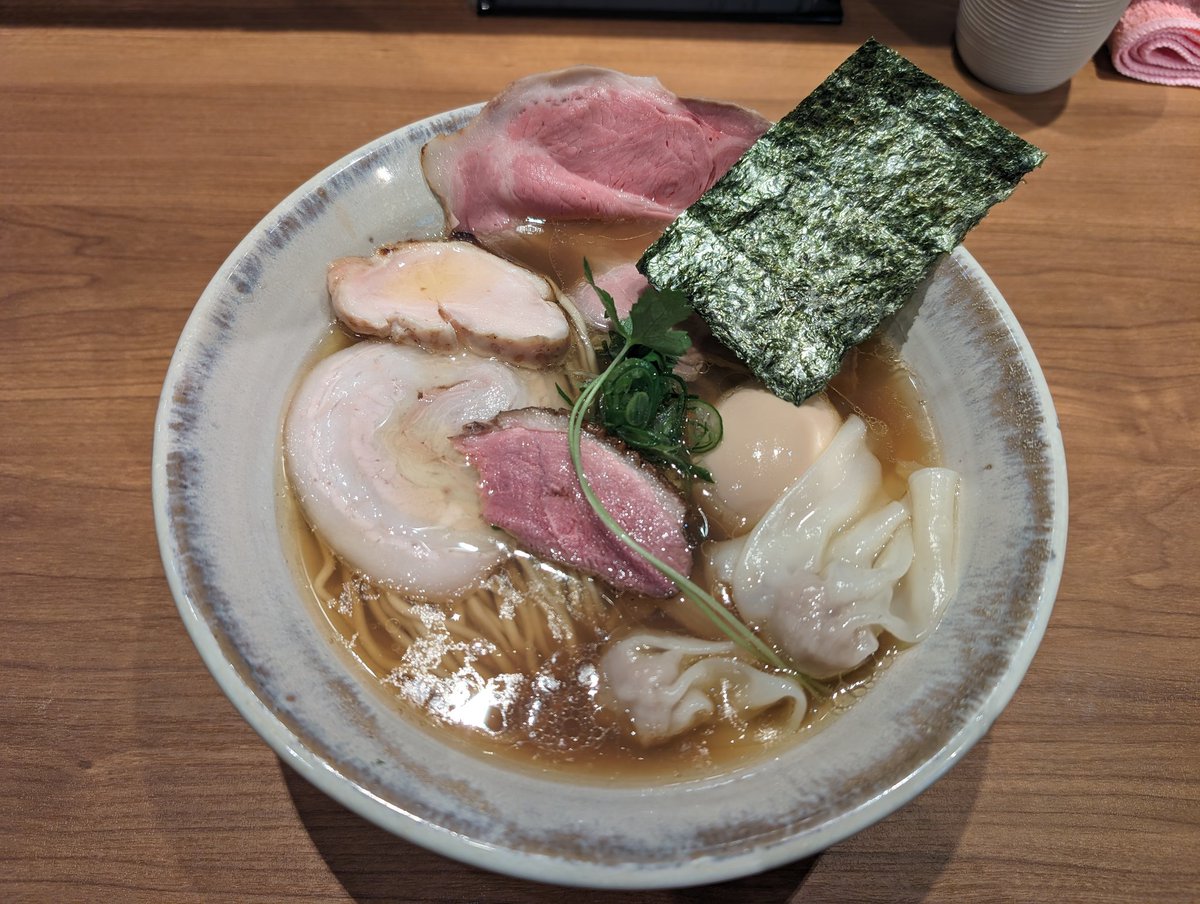 highflyflow's tweet image. 宿題店のひとつ、Japanese Ramen五感（@RamenGokan）さんへ。tablecheckによる予約制になった初日に訪問。とても丁寧に作られている印象。美味しゅうこざいました。