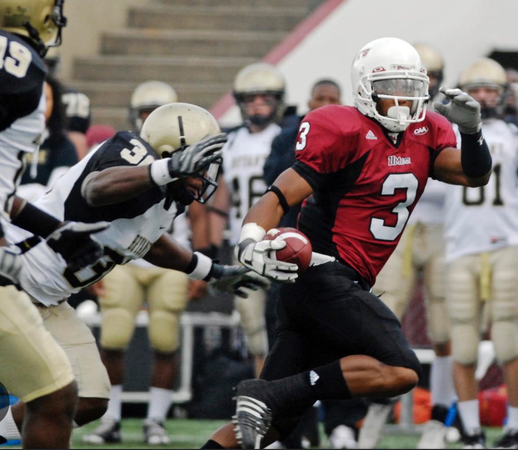 I am blessed and grateful to have received my 2nd division 1 offer from

<a href="/UMassFootball/">UMass Football</a> <a href="/FBCoachDBrown/">Don Brown</a> <a href="/Coach_TRussell/">Travis Russell</a> <a href="/danteabsher3/">Dante Absher</a>