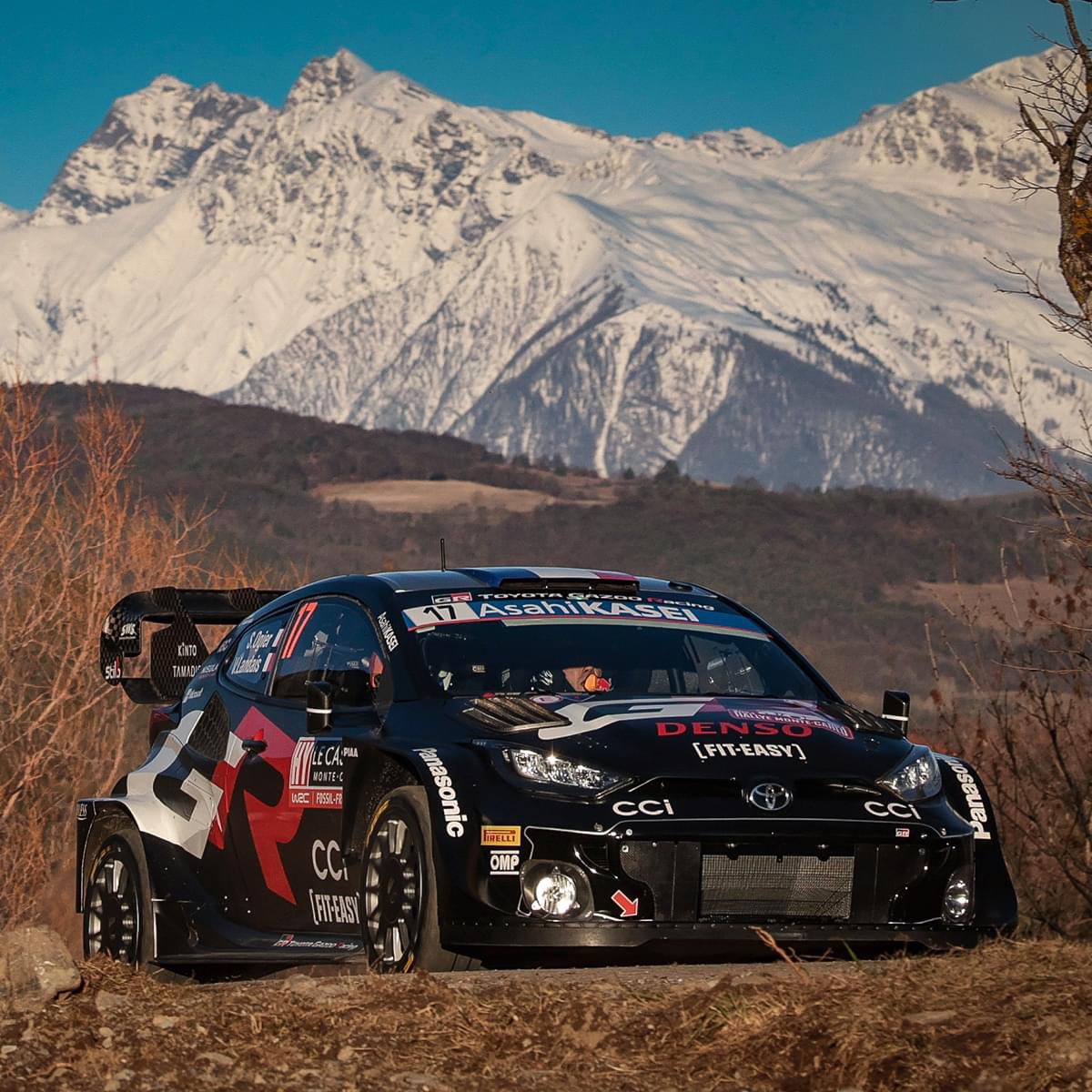 MartinPereyraMC's tweet photo. Por más que esta era de autos híbridos no sea atractiva y esté cada vez más decadente el wrc no dejo de reconocer que el Rally de Montecarlo siempre será hermoso! 
🤩 https://t.co/rqLEkZjJBu