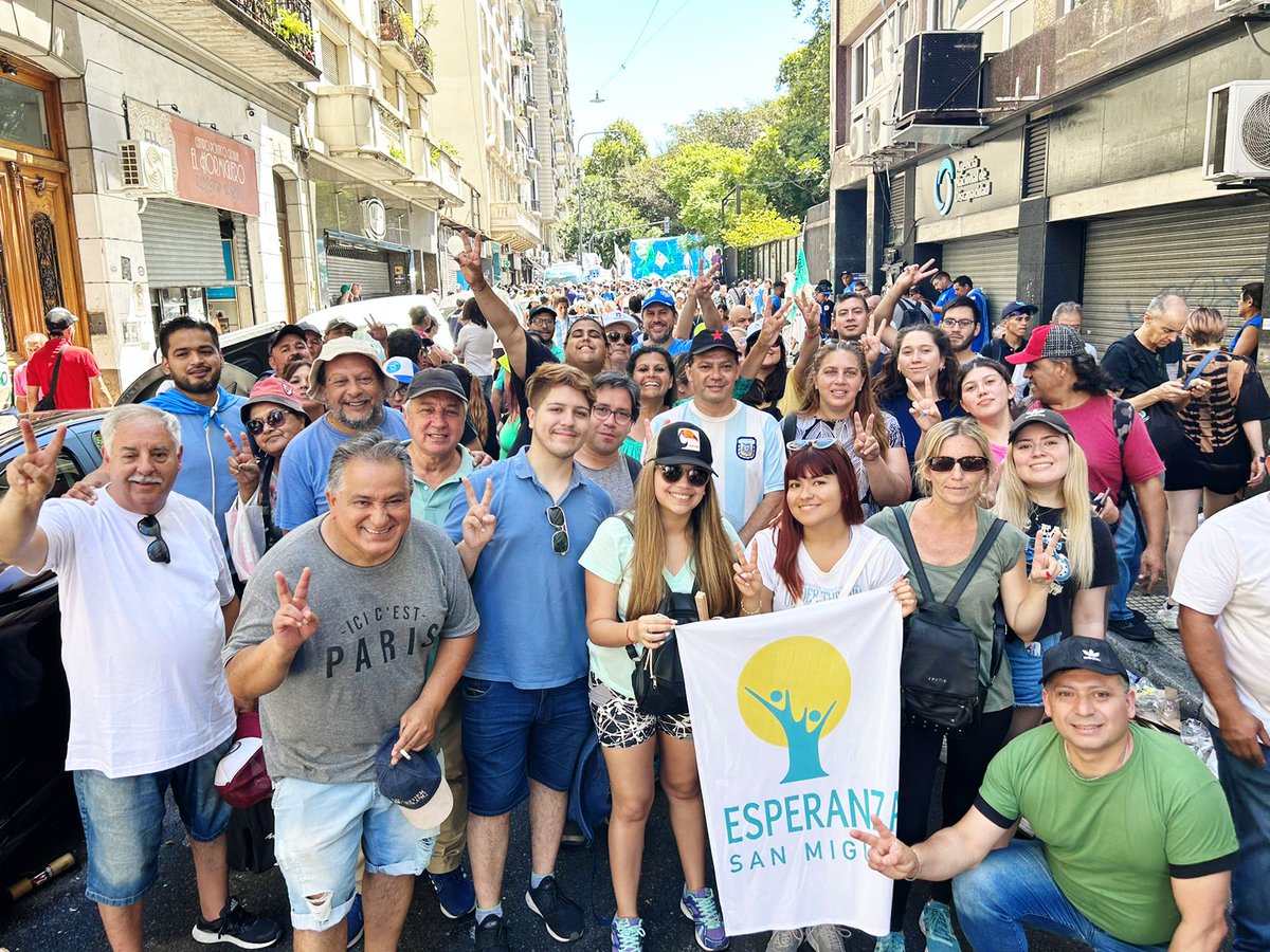 No es una cuestión de darle tiempo al gobierno de Milei sino ver como las medidas tomadas nos quitan derechos, atentan contra las instituciones y empobrecen a la mayoría de los argentin@s. Por ese motivo estamos en la calle...✌️