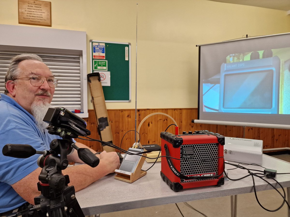 jonathancreaser's tweet photo. The @echelfordars club chair, Phil,  M1GWZ, provided members with a very interesting demonstration of the new #malahit DSP #SDR this evening. It certainly looks like a very interesting device. Phil used his home brewed loop antenna to compliment the radio. #amateurradio #hamradio https://t.co/yXQqzqsUU3
