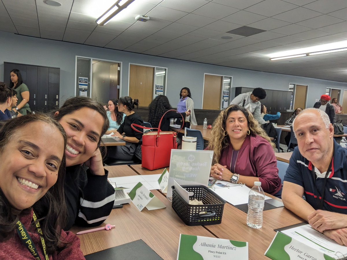 apena8798's tweet image. We are ready to learn, lead and inspire @LPDAcademies #UnitingMotivating  #HoustonTLA #TeamPineyPoint
#PineyPointPanthers