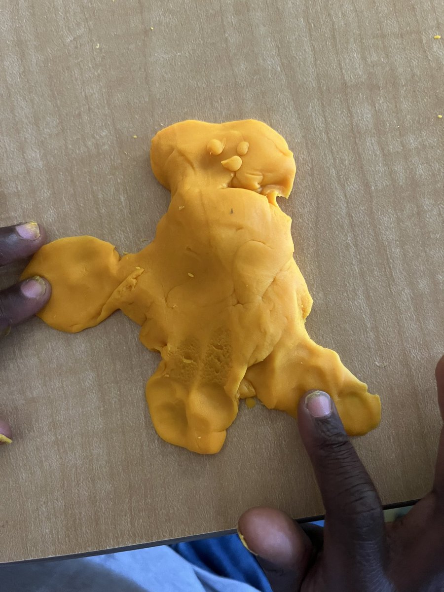 Self portraits can be found on paper or in PlayDoh! #Belongingandcontributing #selflove <a href="/dtrkinder2/">K2 Kinders</a> <a href="/DiamondTrailPS/">💎Diamond Trail Public School🐉</a>