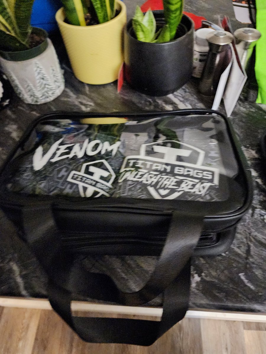 #mailday #titancornhole