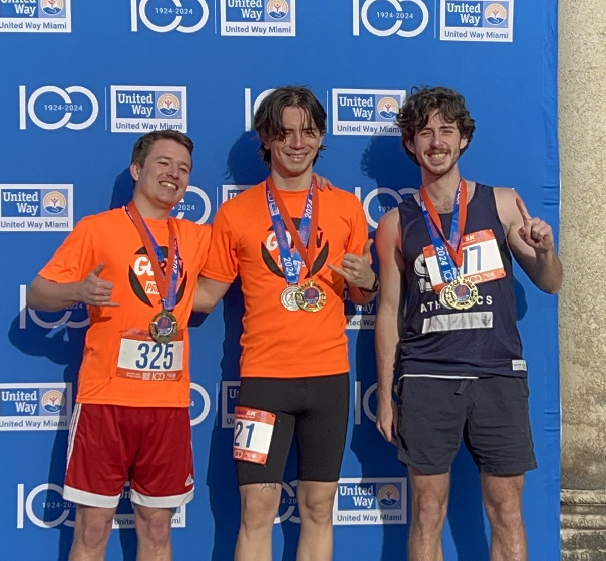 fgarciatio's tweet image. We’re back on the podium! My husband and I both earned Age Group Awards this weekend, and another fastest finish time in 10 years! 💪

#GoRunProject 🌴 #GRP #JustShowUp #FreeFitness #5KTraining #Track #OCR #5K #SpeedTraining #Miami #Run #AmerantBank5K #UnitedWay