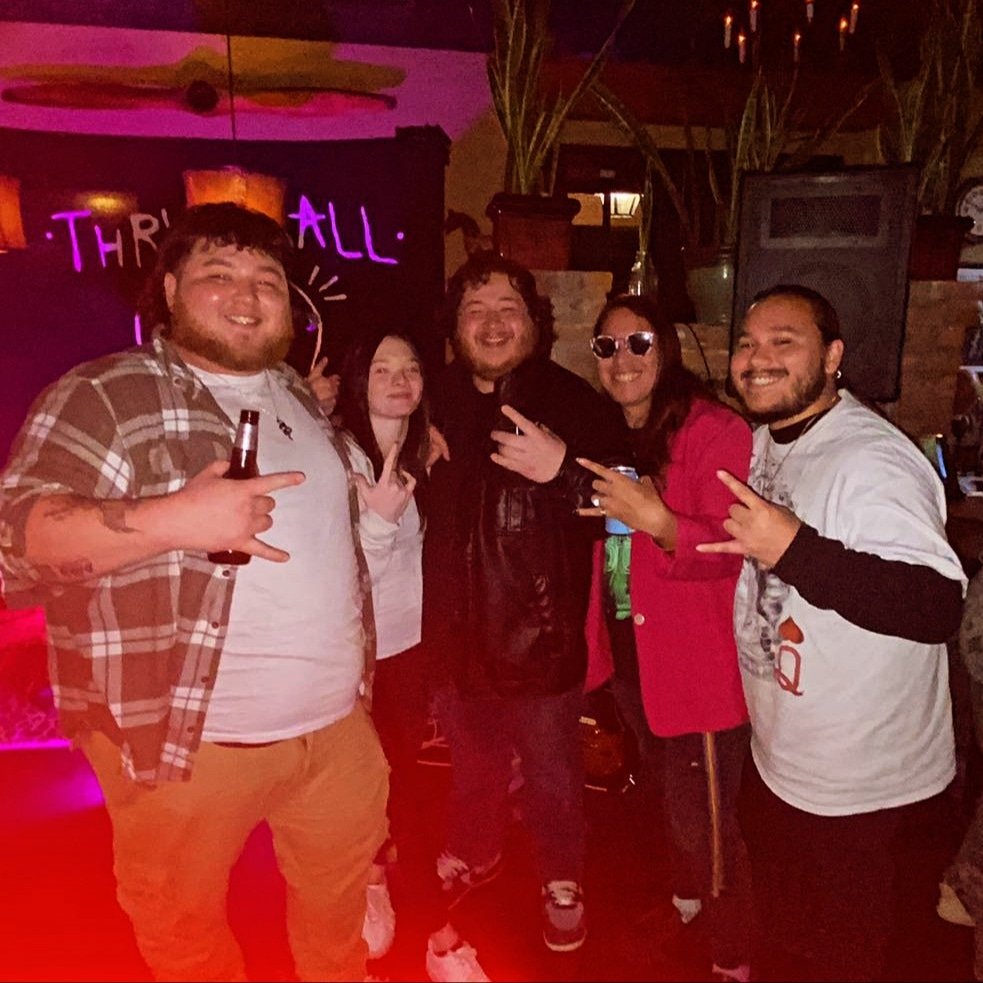 DeceptionStu23's tweet photo. After the show 📷
.
.
.
.
.
#oklahomakid #harleypollard #seeingisdeceivingband #jigowatts #oklahoma #oklahomamusicscene #rap #hiphop #rapmusic #hiphopmusic #rapper #artist #pop #popmusic #edm #rockmusic #deceptiongang #deceptionstudios https://t.co/qXQiIiGpdD