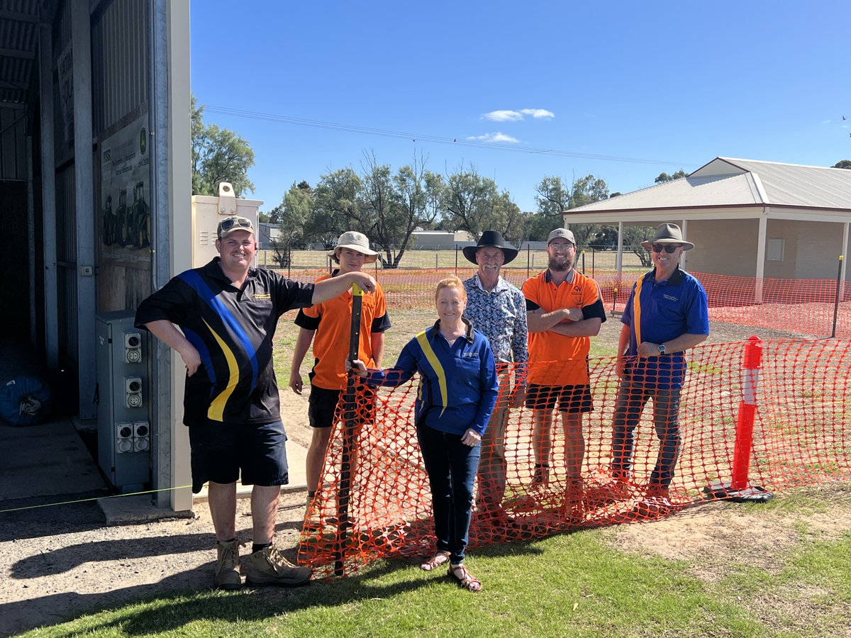 Applications for the first round of 2024 #CommunityGrants will open from Feb 1. 
Last year, the Natimuk Agricultural and Pastoral Society in Western Victoria, pictured below, received a grant to build a brand-new storage facility.
Find out more 👇
graincorp.com.au/community-fund/