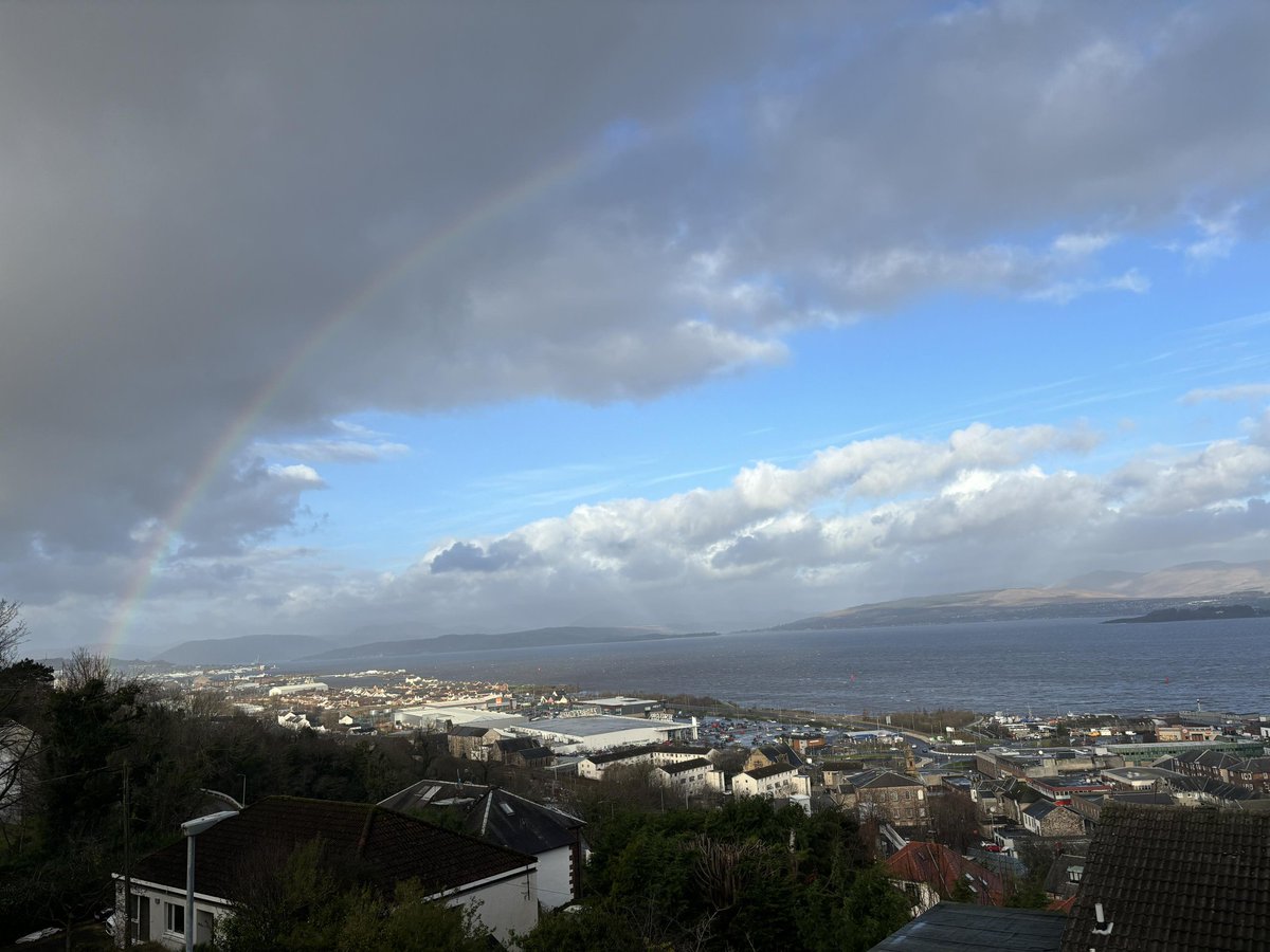 The views from Port Glasgow today.

Thanks to Janet Boyle for the photos.

discoverinverclyde.com/location/port-…

#DiscoverInverclyde #DiscoverPortGlasgow #PortGlasgow #Scotland #ScotlandIsCalling #VisitScotland  #ExploreScotland #VisitBritain #ScotlandIsNow