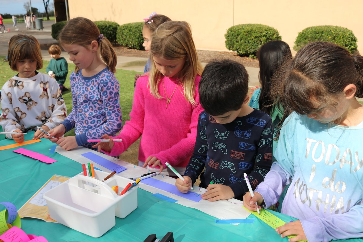 This week many PUSD campuses are participating in the #GreatKindnessChallenge, a global initiative to create a culture of kindness throughout schools. There have been spirit days, acts of kindness checklists, diversity celebrations, and new friends made along the way.