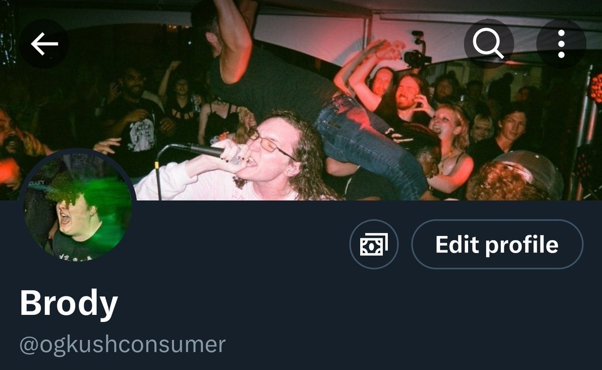 ogkushconsumer's tweet photo. I need to do more photography so i can replace this pic but i don't think i'll ever be able to top it https://t.co/b64YnlubzH