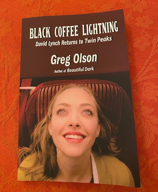 Great news! A new #TwinPeaks book! Get one. (You know you want to.) bluerosemag.com/?product=black…