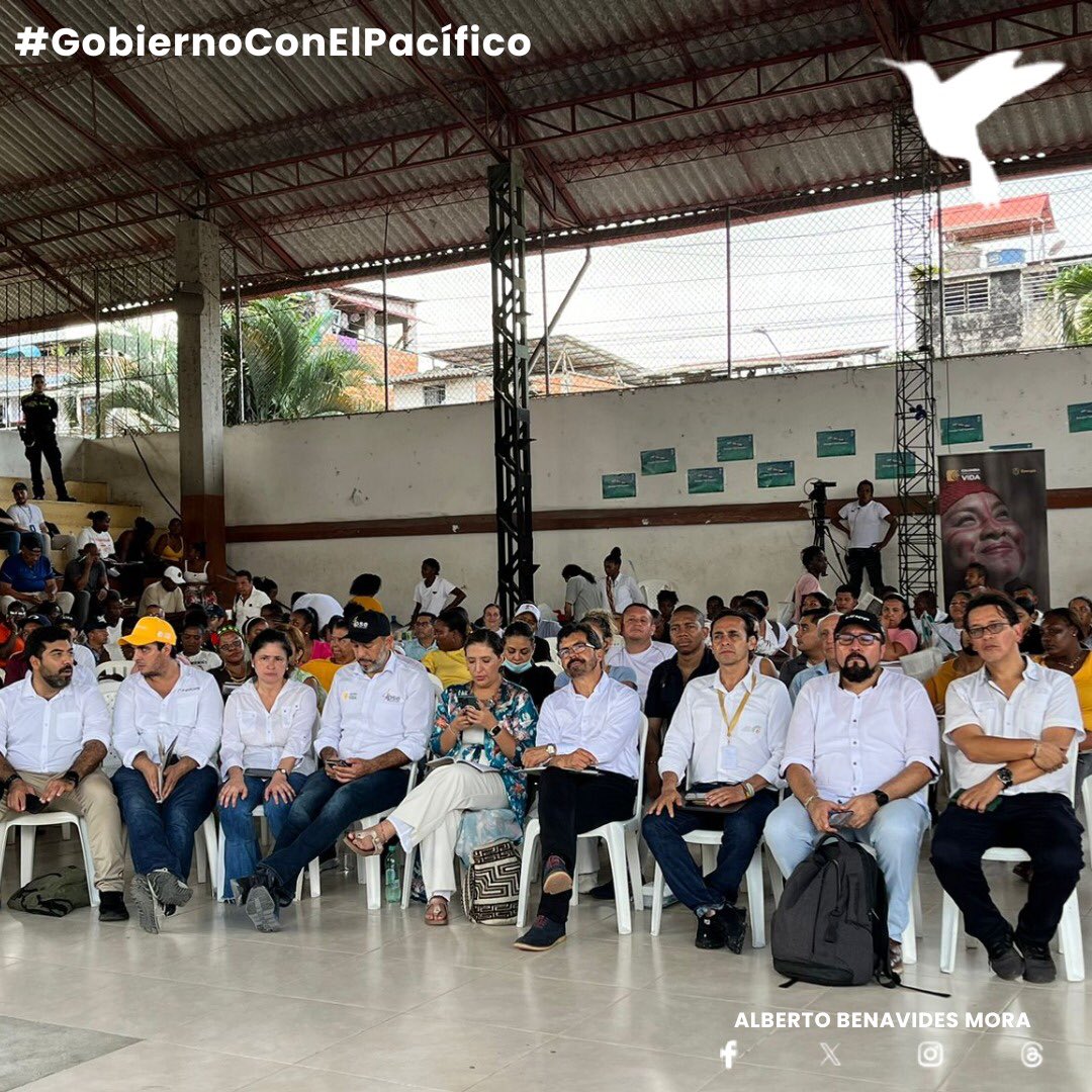 albertobemo's tweet photo. En el marco del #GobiernoConElPacifíco participamos en la Asamblea Popular de Usuarios y Usuarias de Energía y Servicios Públicos, en Tumaco, en el Pacífico Sur Nariñense. 

Conversamos con comunidades y funcionarios del @MinEnergiaCo, de la @UPMEOficial, del @IPSEnergiaZNI, y @Fenoge sobre #TransicionEnergeticaJusta, #ComunidadesEnergéticas, Distritos Mineros, Servicios Públicos, tarifas y proyectos estratégicos para esta región.
