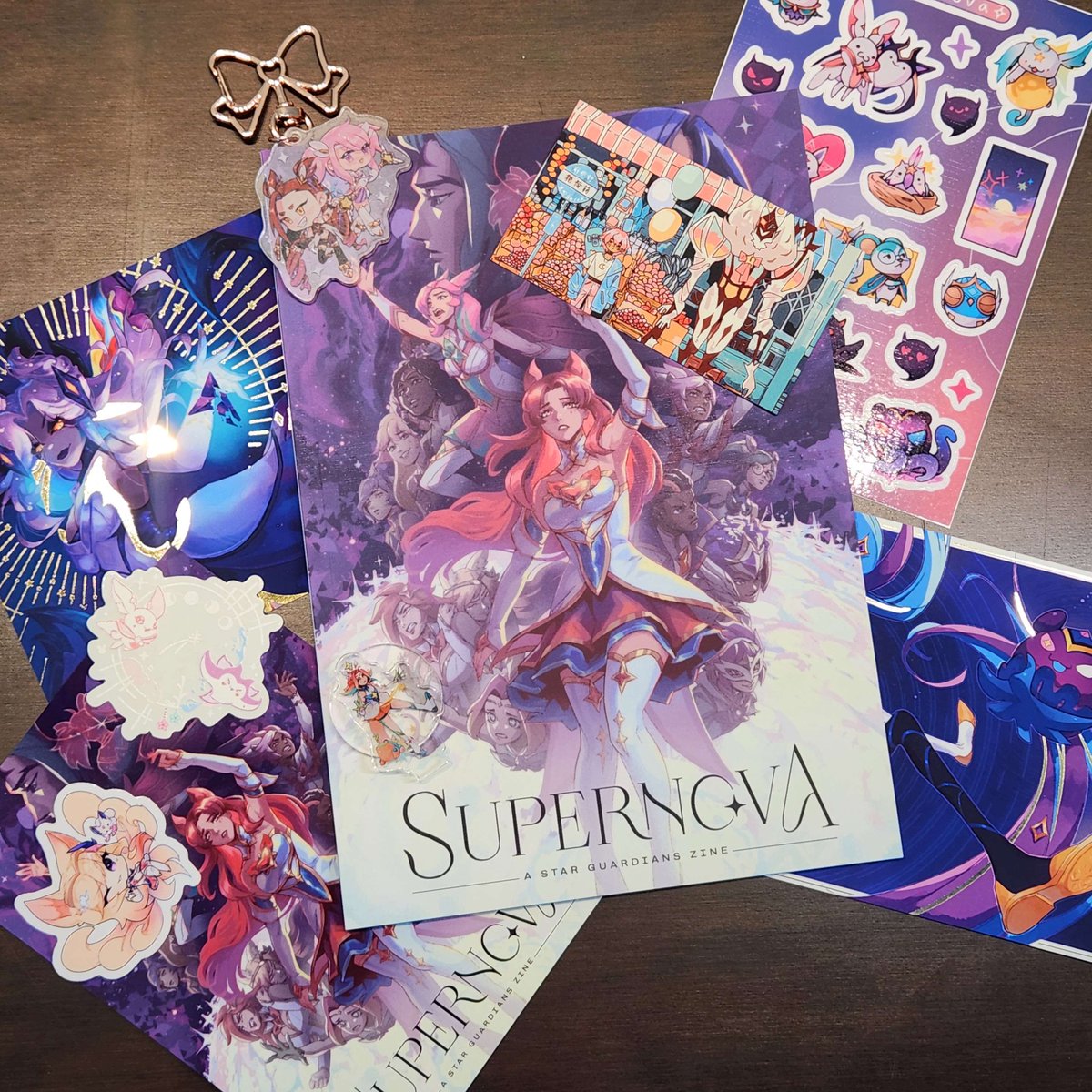 StarGuardsZine's tweet photo. 🌟 7 BUNDLES LEFT!!🌟

The First Star is running out of time — with stock dwindling &amp; time ticking away, will you be the one Chosen to grab the last of our items? 

🛍 https://t.co/j0ilvLZQ0w https://t.co/9Fd4fB4oqa