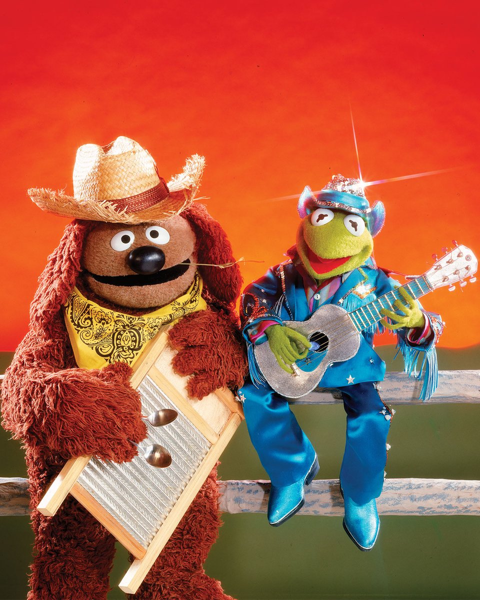 KermitTheFrog's tweet photo. Howdy partners! Me and Rowlf are rustlin' up some down-home country tunes. You haven't lived 'til you've heard a hound dog and a frog croon! https://t.co/Y63k8TC5iQ