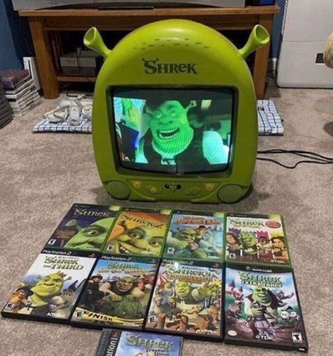 sexo? não kkkkkkk vamo maratonar
shrek na minha tv shrek
