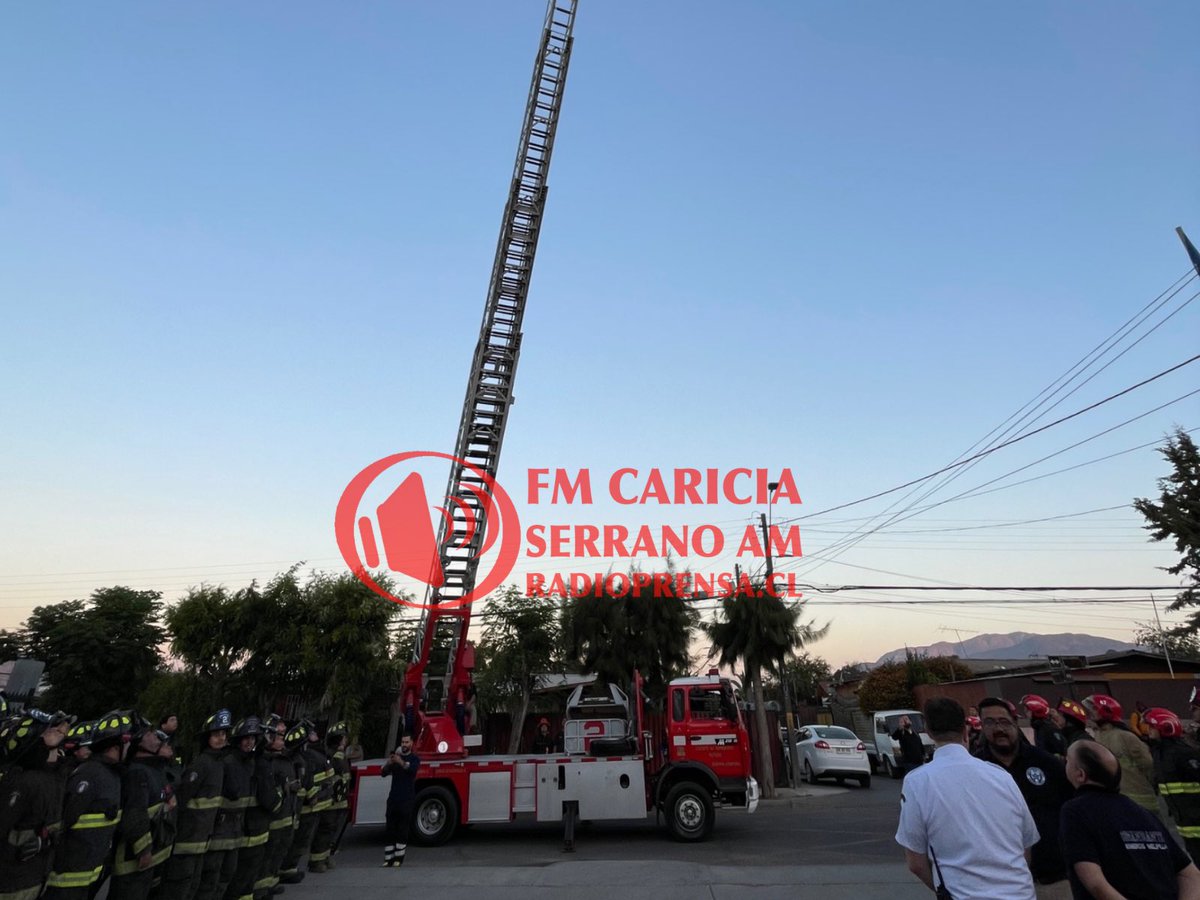 🔴 #SiempreAlerta 
En dependencias de la <a href="/2daCiaMelipilla/">Segunda CB Melipilla</a> del <a href="/cbmelipilla1910/">Cuerpo de Bomberos de Melipilla</a>, se realizó la ceremonia de recepción de la nueva máquina que la institución tendrá a contar de hoy, y que fue reasignada desde <a href="/BomberosNunoa/">Cuerpo de Bomberos de Ñuñoa</a>