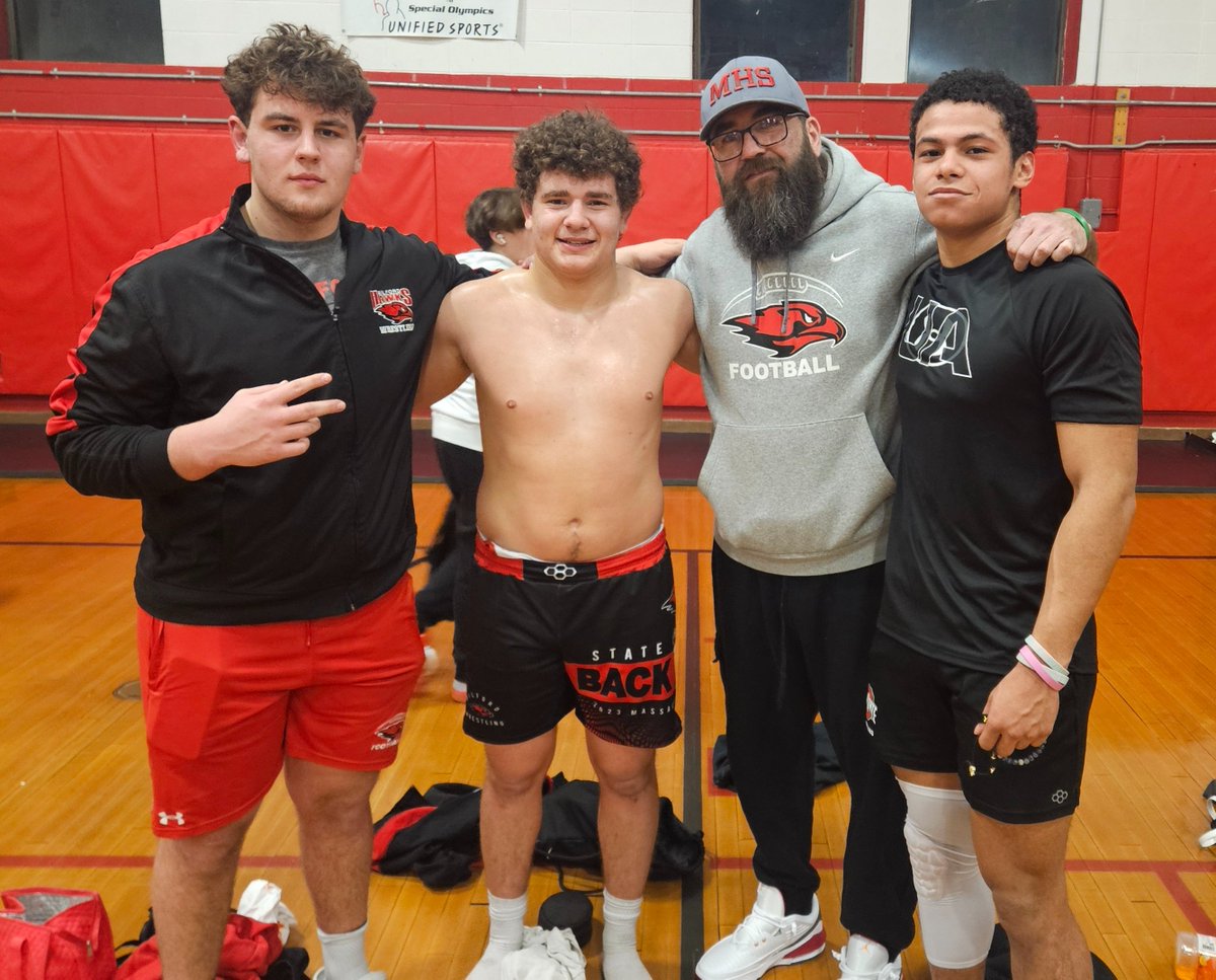 CoachERiley's tweet photo. first wrestling meet of the year, and all my guys with BIG WINS !!!   congrats @Anthonydew_06 @Owen_Matthews44  and @lukebdonis ...  proud of you guys !!! https://t.co/Om7H4NU3nZ