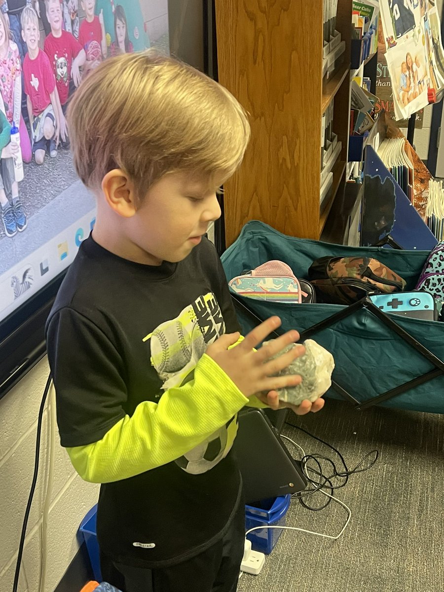 Rachelle Thomas (@rlthomas17) on Twitter photo Our student of the week shared his 2 special things. He did a really great job and did it with such a fun spirit. We all loved learning more about him. <a href="/HumbleISD_DWE/">Deerwood Elementary</a> Our student of the week shared his 2 special things. He did a really great job and did it with such a fun spirit. We all loved learning more about him. <a href="/HumbleISD_DWE/">Deerwood Elementary</a>