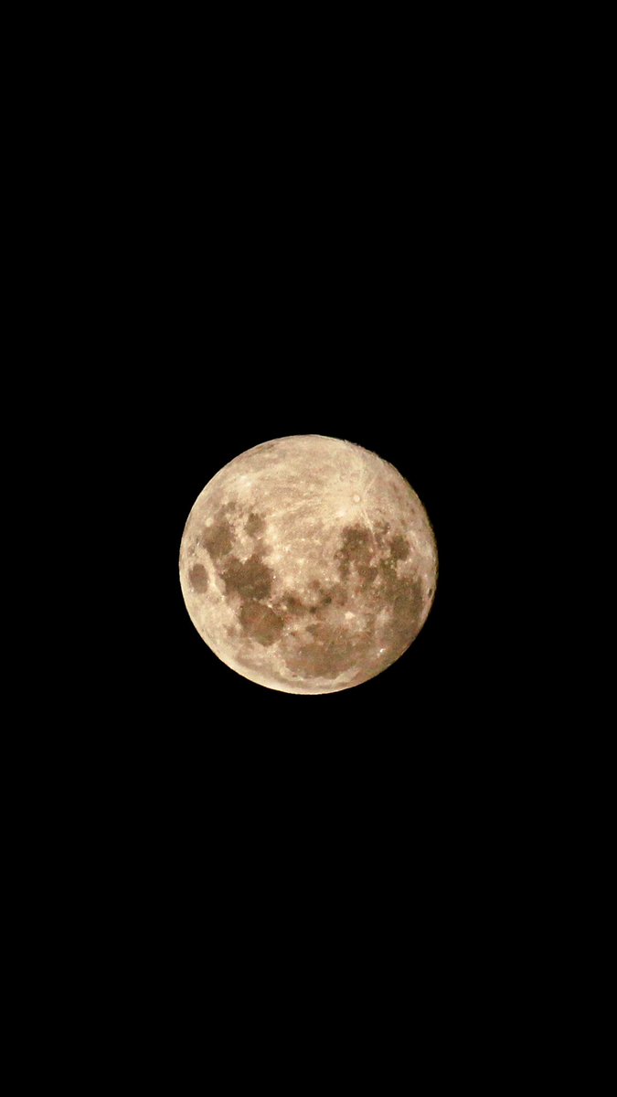 Volvimos con la luna por acá 🌕