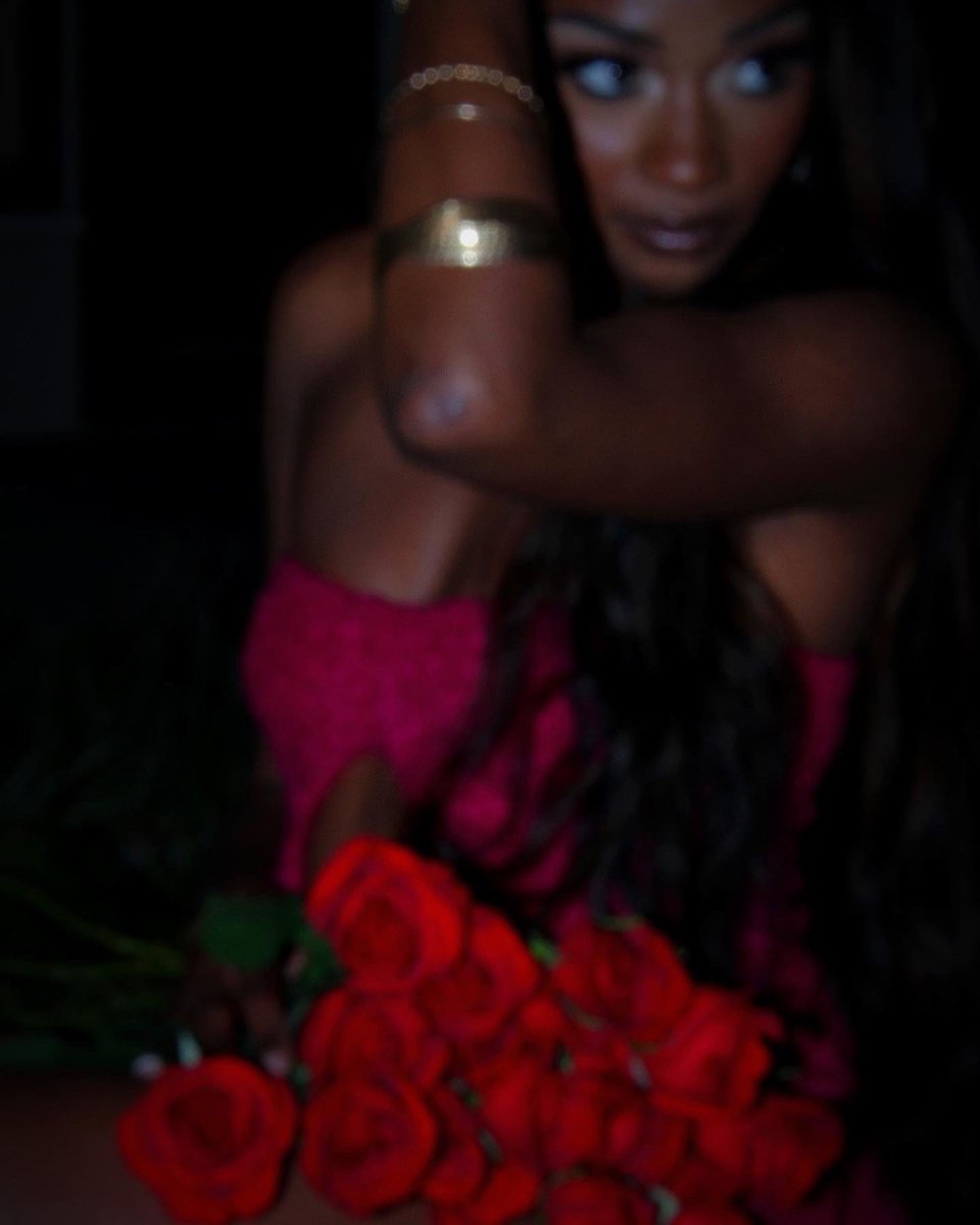 JawxSee's tweet photo. It’s my birthday🥰💖🌹 #twentysexyyyy https://t.co/vOTL1SuiAi