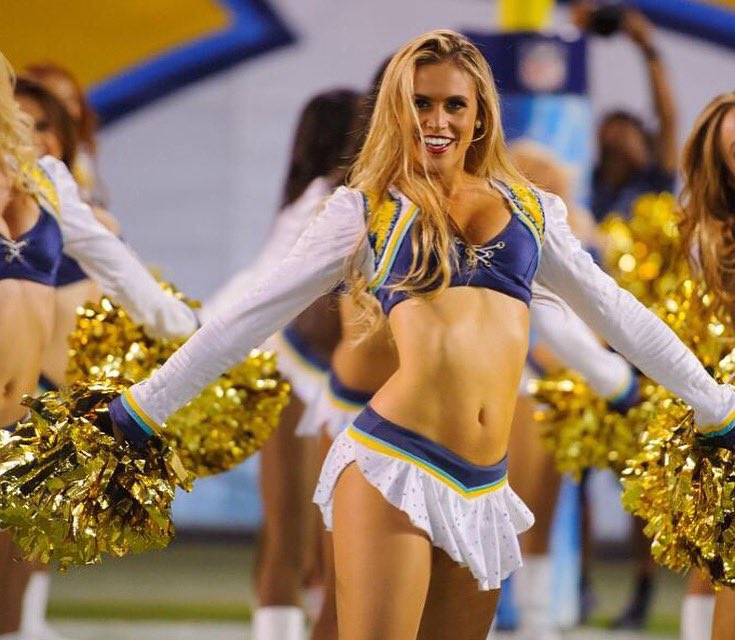 bridgetcase's tweet image. How it started vs How it’s going 

#BoltUp