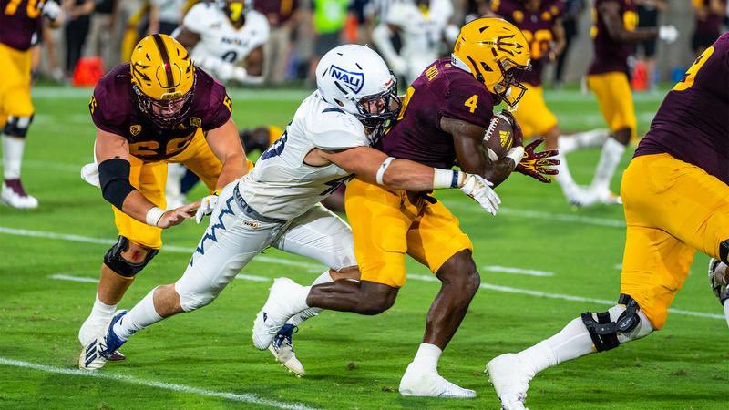 PaineEra's tweet photo. #AGTG After a great conversation with @CoachAdamClark I am blessed to receive an ⭕️ffer from Northern Arizona University🔵🟡
@Coachbook1 
@MarioEdwardsr15 
@NFHSrecruits 
@BSublet 
@staton_sheldon https://t.co/qlpA5Woalm
