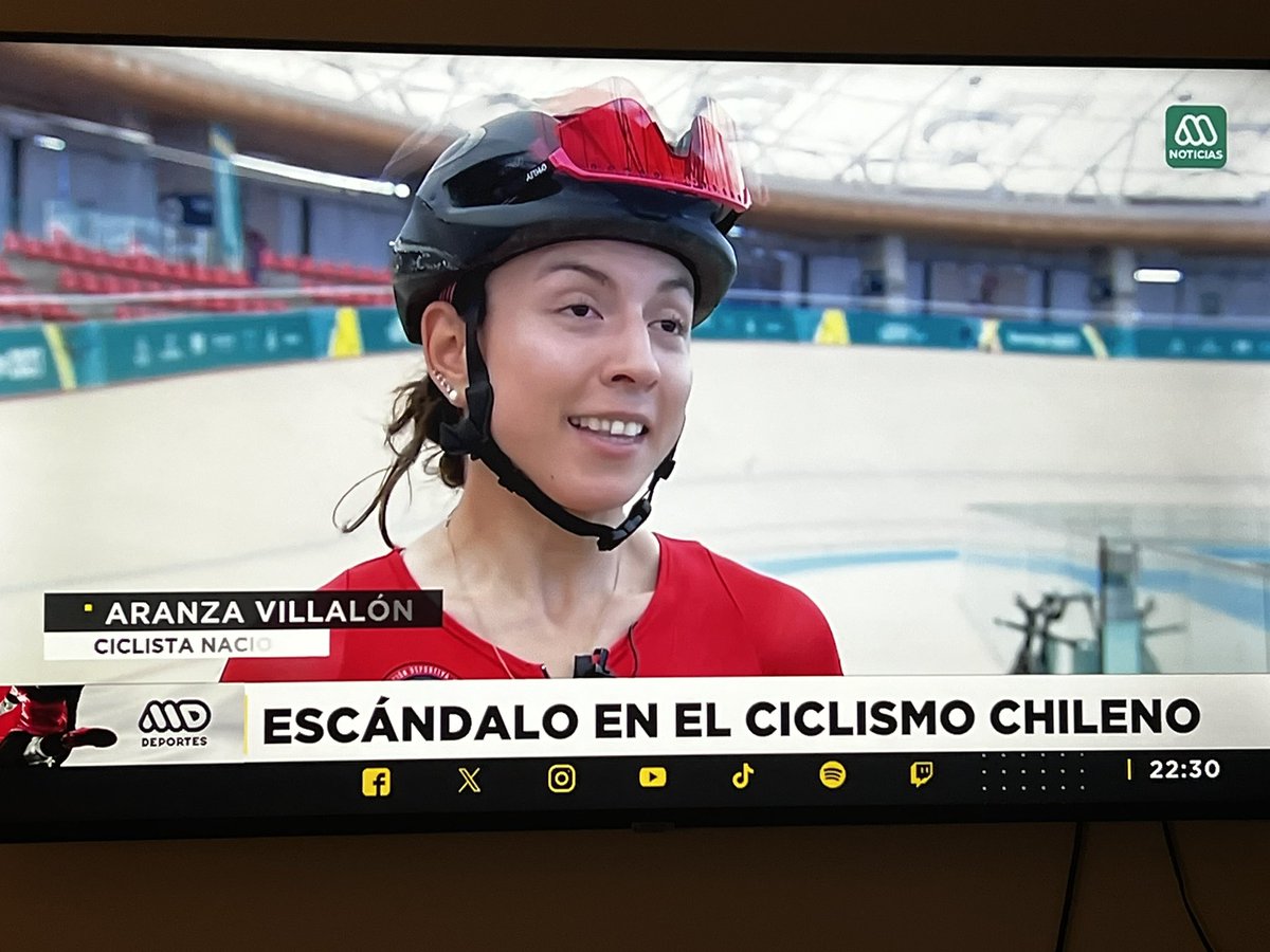 krisemall's tweet photo. Roban hasta en el deporte @MindepChile  @ciclismochile un robo lo que hacen estos turbios dirigentes !!! @TeamChile_COCH  #Lascondes  #aweonao  #pepahofman  claudio crespo https://t.co/HhC1B6q766