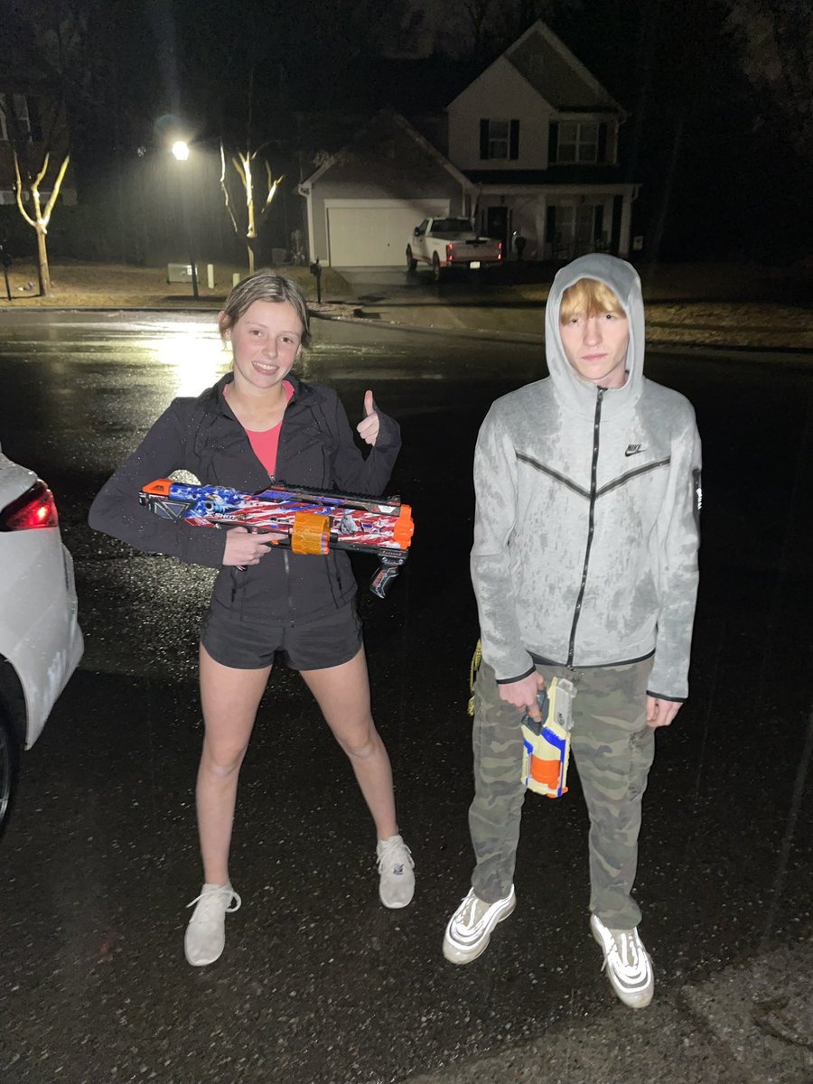hotballshs's tweet photo. EMMA THE QUEEN got her first kill of the season! even though she got shot after we are still so proud! @shsnerf2024 @BHHunters https://t.co/buL472ux6u