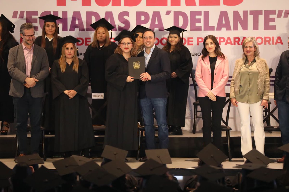 manolojim's tweet photo. ¡Muchas felicidades! En las próximas semanas estaremos abriendo la convocatoria de este gran programa para que se registren y participen más mujeres de nuestro estado. #GobernadorDeLasMujeres #Coahuila #100DíasPaDelante #APasosDeGigante (2/2) https://t.co/k60VzxQp2T