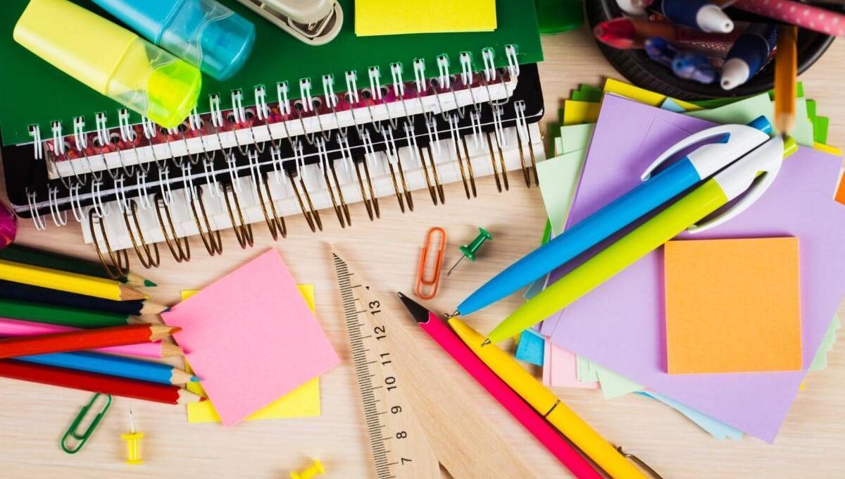 Citytv's tweet photo. Comerciantes bajan los precios de los cuadernos y reportan alza significativa en ventas https://t.co/UzCAZkGDx2 https://t.co/pJiR07BY6B