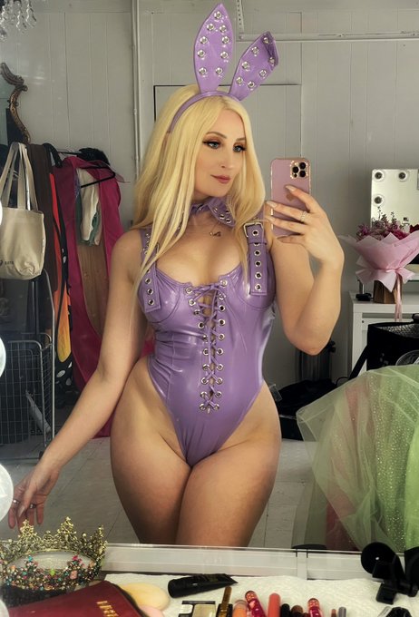 Shot some fire today for my OF 💜 Threw up some discounted spots 💦 https://t.co/B4ACry7Bo6 https://t.<a href="/tag/paxeast2024"class="tags"><span>#paxeast2024</span></a>