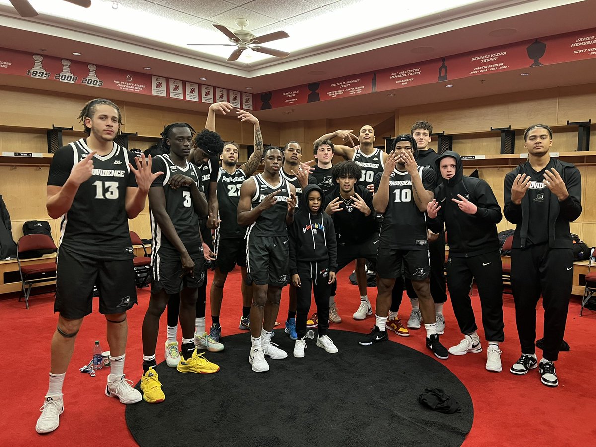 PCFriarsmbb's tweet image. Friars improve to 13-6 overall and 4-4 in the league with a road win over Seton Hall.