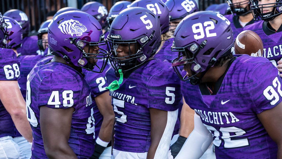 Blessed to receive an offer from Ouachita Baptist University! #AG2G <a href="/OuachitaFB/">Ouachita Football</a> <a href="/derbytd/">Jay Derby</a> <a href="/HuskyFast/">Hewitt-Trussville FB</a> <a href="/joshfloydHT/">Josh Floyd</a>