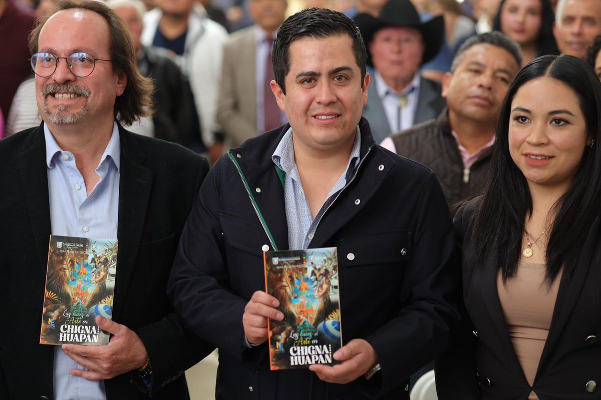 ChignahuapanB's tweet photo. Tras su cierre en 2020, el presidente Lorenzo Rivera reabre la Biblioteca Pública Regional No. 972 "Licenciado Ignacio Romero Vargas", que alberga más de 15 mil libros. https://t.co/ZYA6y4JFsk