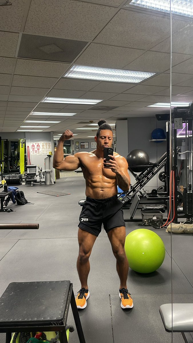 ikespearman's tweet image. “If you want to be great at something, there's a choice you have to make. We all can be masters at our craft, but you have to make a choice.”
-Kobe Bryant
#mma #personaltrainer #Feb24 #3rdknockout