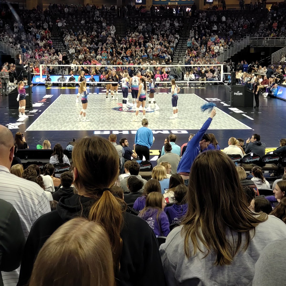 What a great opportunity for a girls night out to watch pro volleyball <a href="/OmahaSupernovas/">Omaha Supernovas</a> 🏐❤️