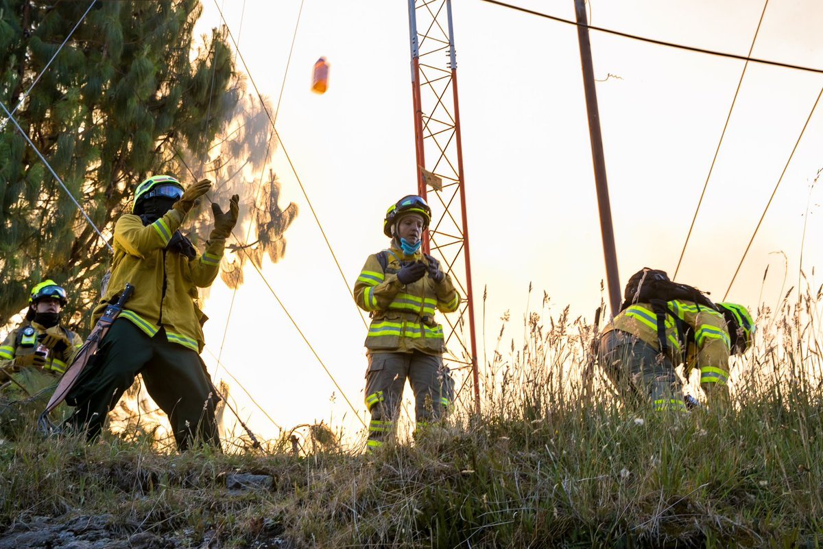 Bomberos Oficiales de Bogotá tweet media