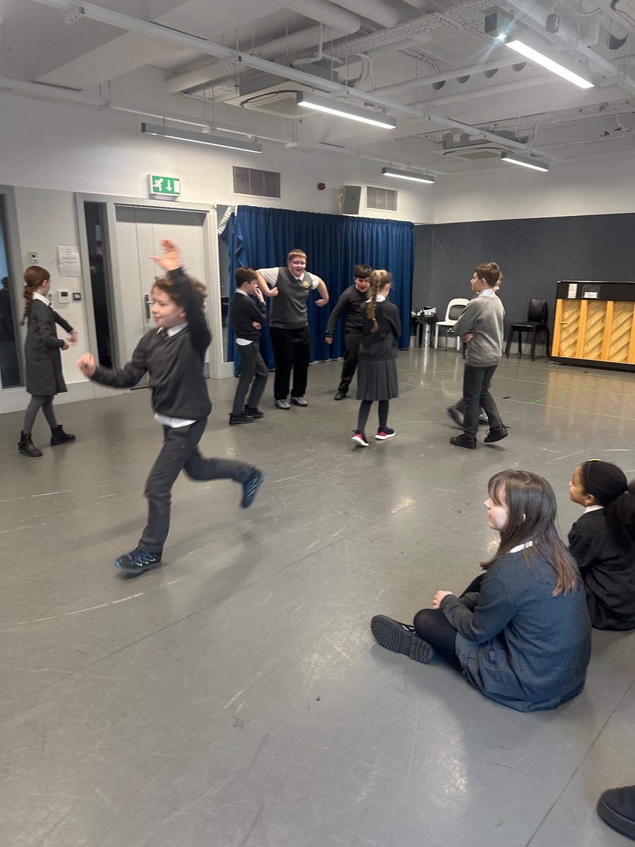 StColumbkilles's tweet photo. Room 10 had a fabulous visit to The Royal Conservatoire where they participated in a fun-filled drama session aswell as a tour of the building. Thanks again to Caroline and James for making us feel so welcome and special😊🌟🎭 @RCStweets https://t.co/9iEbTuYC8g