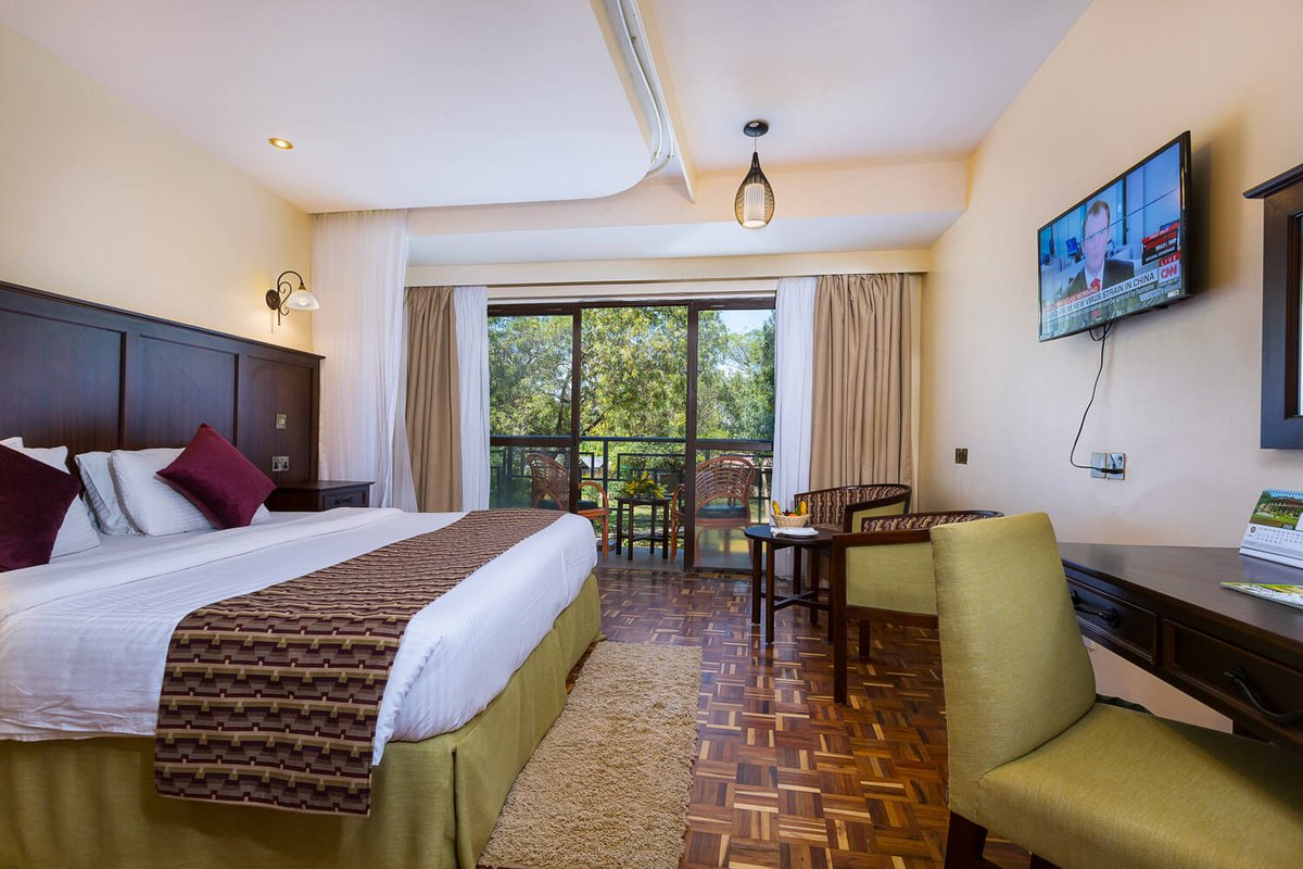OtuSafaris's tweet photo. Always take the scenic route. 

Escape to a place of tranquility at The Lake Bogoria Resort. 

To book; 

☎️📲 Call/ Whatsapp: 0722 353 884  or 

📩 Send us an email to: enquiries@otusafaris.com 

#tembeakenya 
#explore 
#roadtrip 
#bucketlist 
#wanderlust https://t.co/d9VJMO6Xei