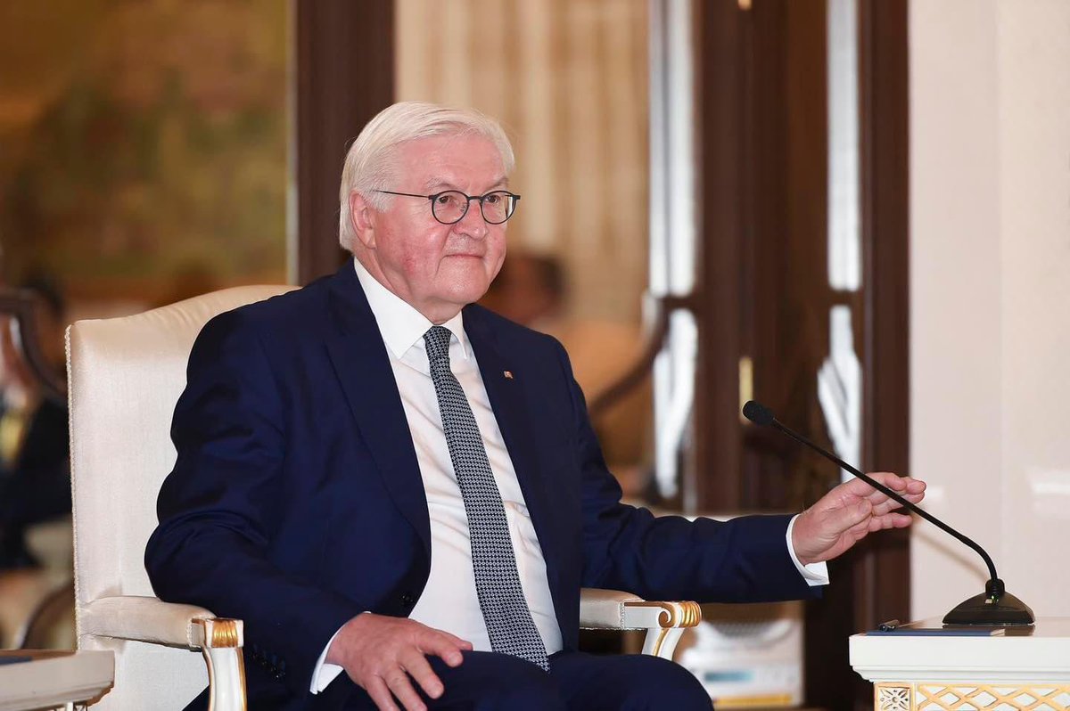 MFAThai's tweet photo. 🇹🇭🇩🇪 PM @Thavisin discussed with German President & relevant ministers to push forward cooperation in trade/investment, #EVs, circular economy, environment, semi-conductor, railways & vocational education. They also exchanged views on situation in Ukraine, climate change & sustainable development. They hope to elevate relations to #StrategicPartnership in the future. (25 Jan 24)