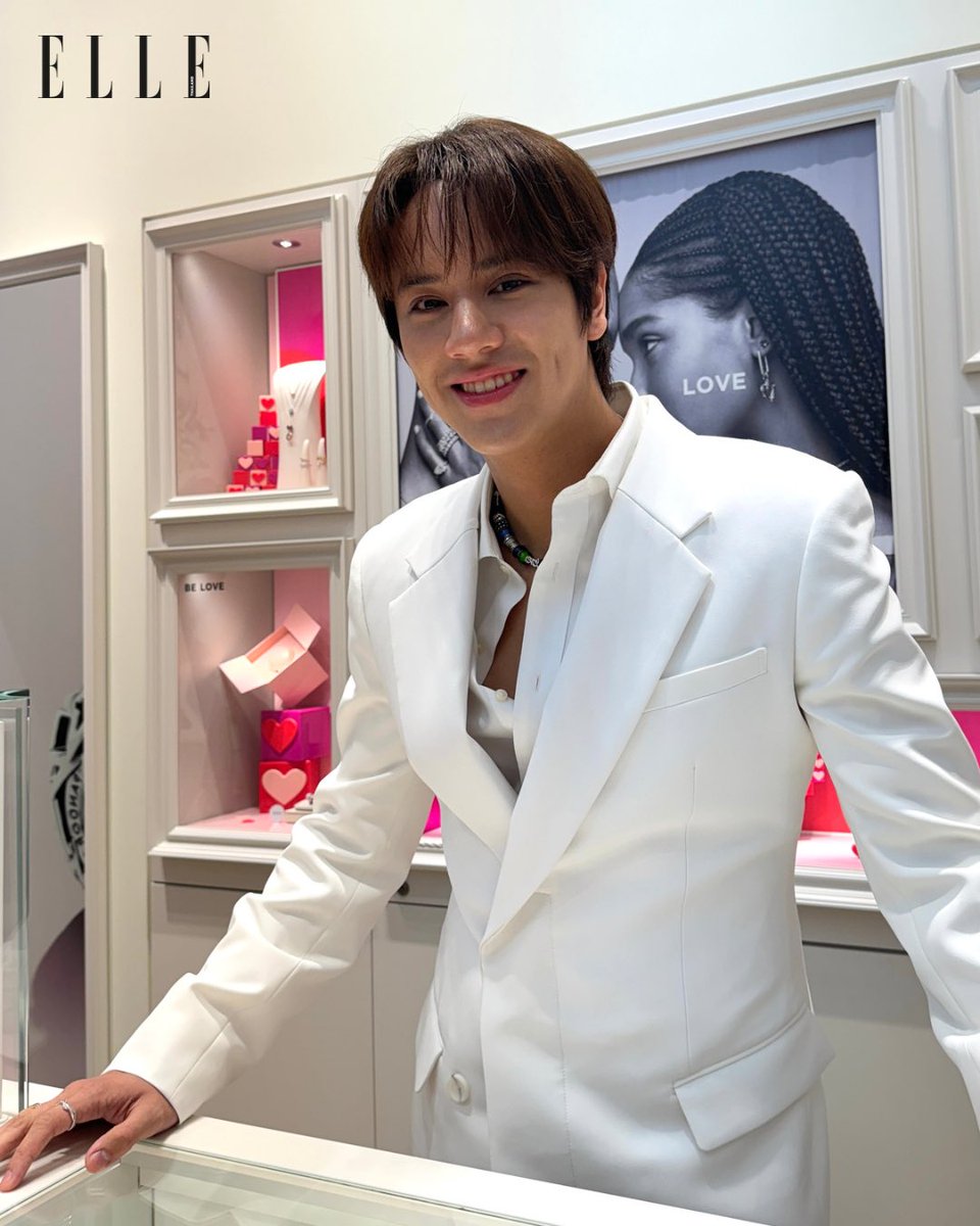 ELLEThailand's tweet image. ลุคนี้ปังมาก! หนุ่มสุดหล่อ ‘นนน กรภัทร์’ กับการคอมพลีตลุคด้วยแอ็กเซสเซอร์รี่ส์จาก Pandora Moments และ Pandora Me คอลเล็กชั่นใหม่ล่าสุดของ Pandora ที่งานเปิดตัว ณ เซนทรัลเวิลด์ในวันนี้ 

#ELLEreports 
#PANDORATH
#PANDORAstylingmomentwithNANON
#nanon_korapat #mynameisnanon