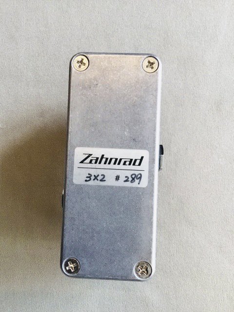 1/25 #デジマート にUPしました。

非常にナチュラルなプリアンプ/ブースターです。

Zahnrad 3×2  
中古・¥10,000

🔻詳細はこちら🔻
digimart.net/cat13/shop4440… 
#Zahnrad #ブースター