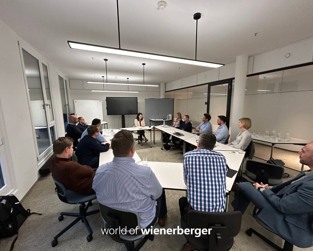wienerberger's tweet image. 13 talents concluded our #developmentprogram #Ready4Expertise by sharing their knowledge &amp;amp; tools they've learned. 🎉📷 They were also able to have a #firesidechat with our #boardmember Solveig Menard-Galli. 📷#worldofwienerberger