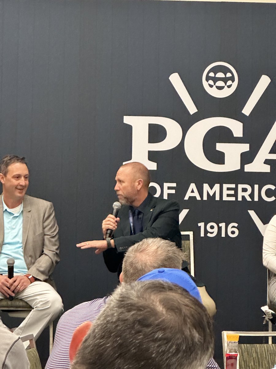 CastoPGA's tweet photo. Just a couple of @PGA golf professionals in their finest khakis at the PGA Show. @CastoGolf https://t.co/MSPWNXi2uW