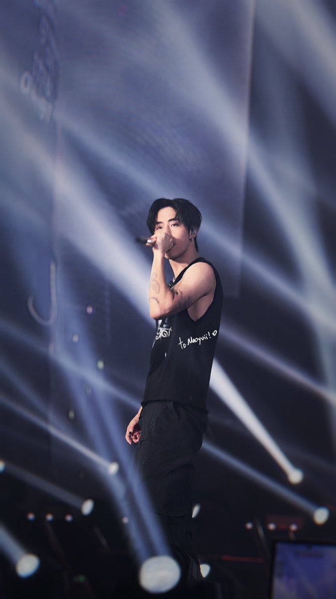 Beliaveinlove's tweet photo. มุมข้างที่ดือ 🫶🏻

#TheOtherSideInBKK_D2 
#theothersideAsiaTour 
#MarkTuan #마크 #段宜恩 @marktuan https://t.co/2G9xv1ZLGe